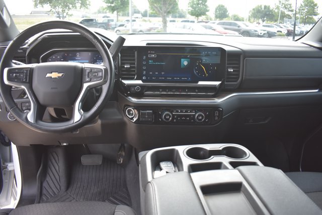 Used 2024 Chevrolet Silverado 2500 LT AWD/4WD image 21