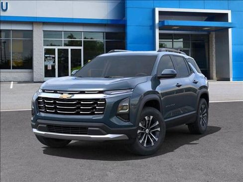 New 2025 Chevrolet Equinox LT w/ Convenience Package II image 6