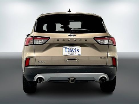 Used 2020 Ford Escape Titanium image 5