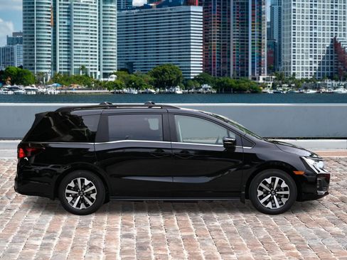 New 2026 Honda Odyssey EX-L image 4