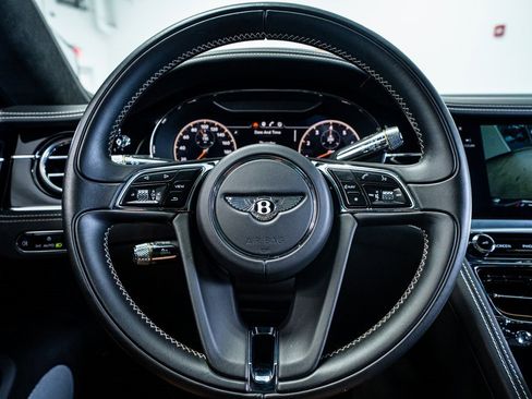 Used 2020 Bentley Flying Spur W12 image 42