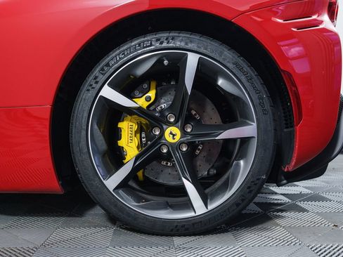 Used 2024 Ferrari SF90 Spider AWD/4WD image 27