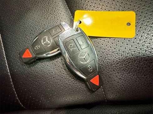 Used 2015 Mercedes-Benz C 300 4MATIC Sedan image 39