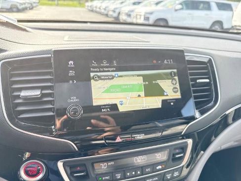 Used 2019 Honda Pilot Touring image 14