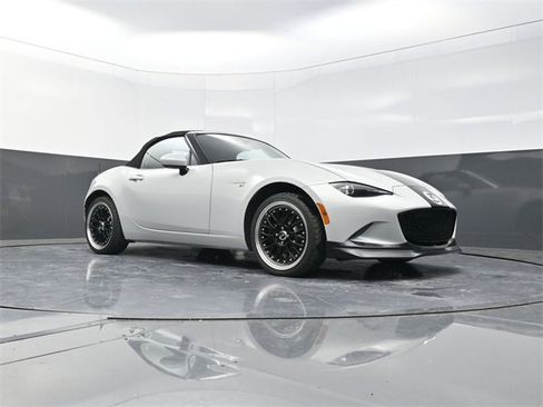 Used 2016 MAZDA MX-5 Miata Grand Touring image 23