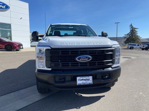 New 2026 Ford F250 4x4 Crew Cab Super Duty image 19