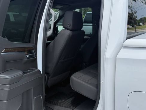 Used 2025 GMC Sierra 1500 SLE RWD image 29
