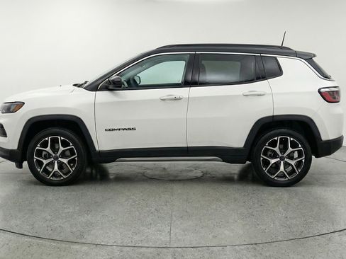 Used 2025 Jeep Compass Limited AWD/4WD image 5