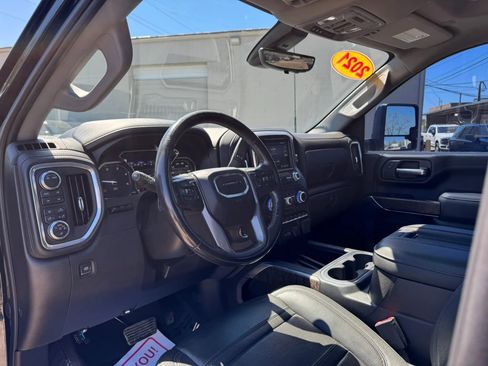 Used 2021 GMC Sierra 2500 Denali w/ Denali Black Diamond Edition AWD/4WD image 13