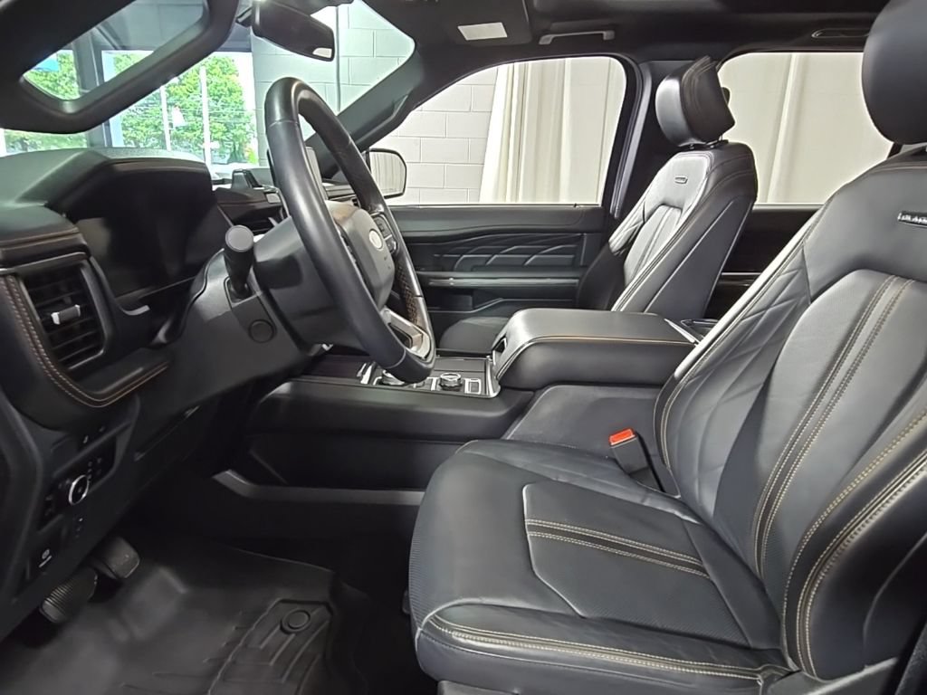 Used 2024 Ford Expedition Max Platinum AWD/4WD image 18
