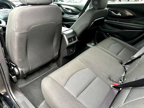 Used 2024 GMC Terrain SLE AWD/4WD image 19