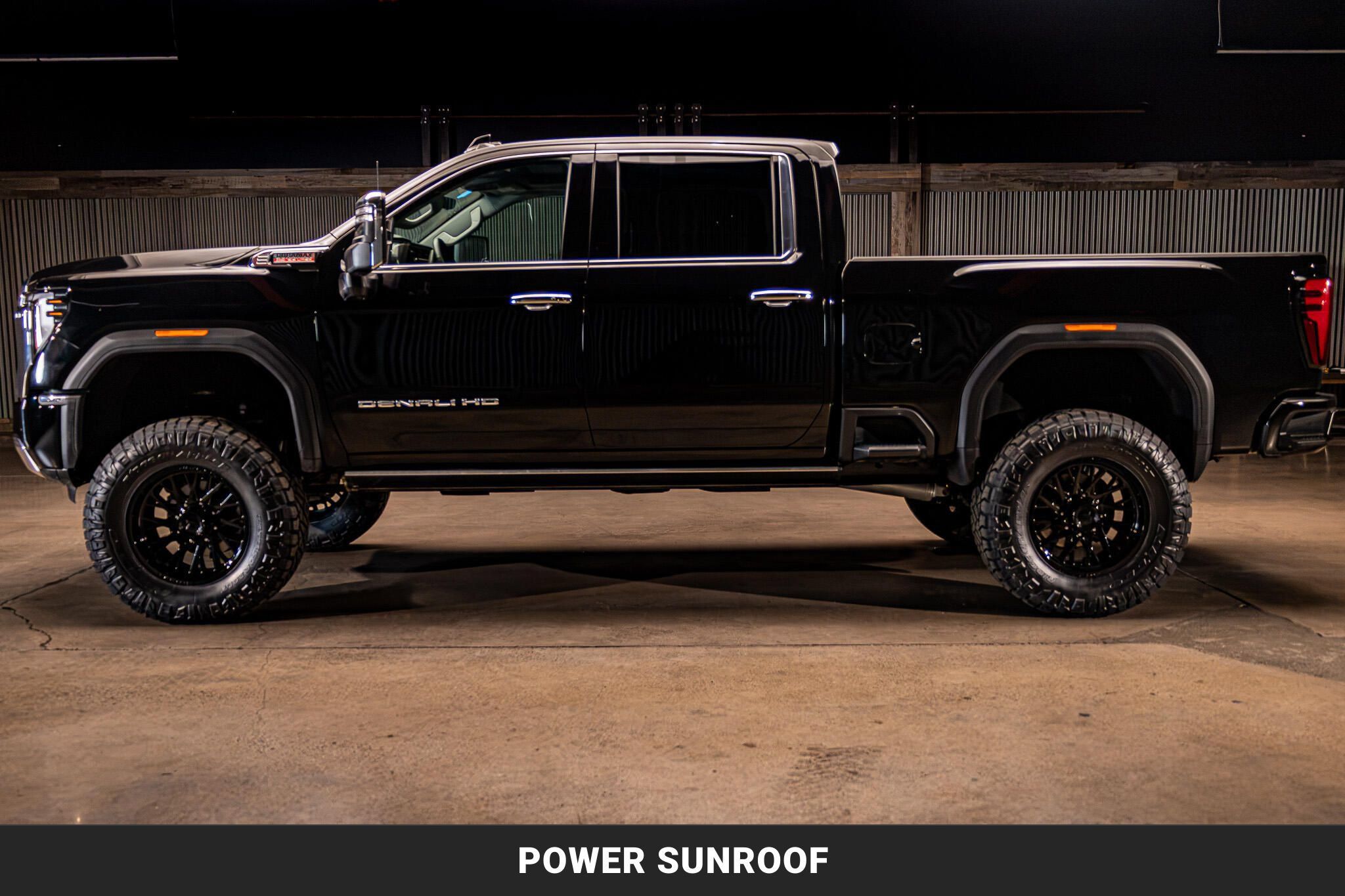 Used 2026 GMC Sierra 3500 Denali w/ Denali Reserve Package AWD/4WD image 6