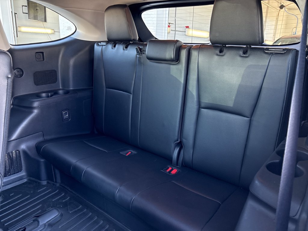 Used 2023 Toyota Highlander XLE AWD/4WD image 36