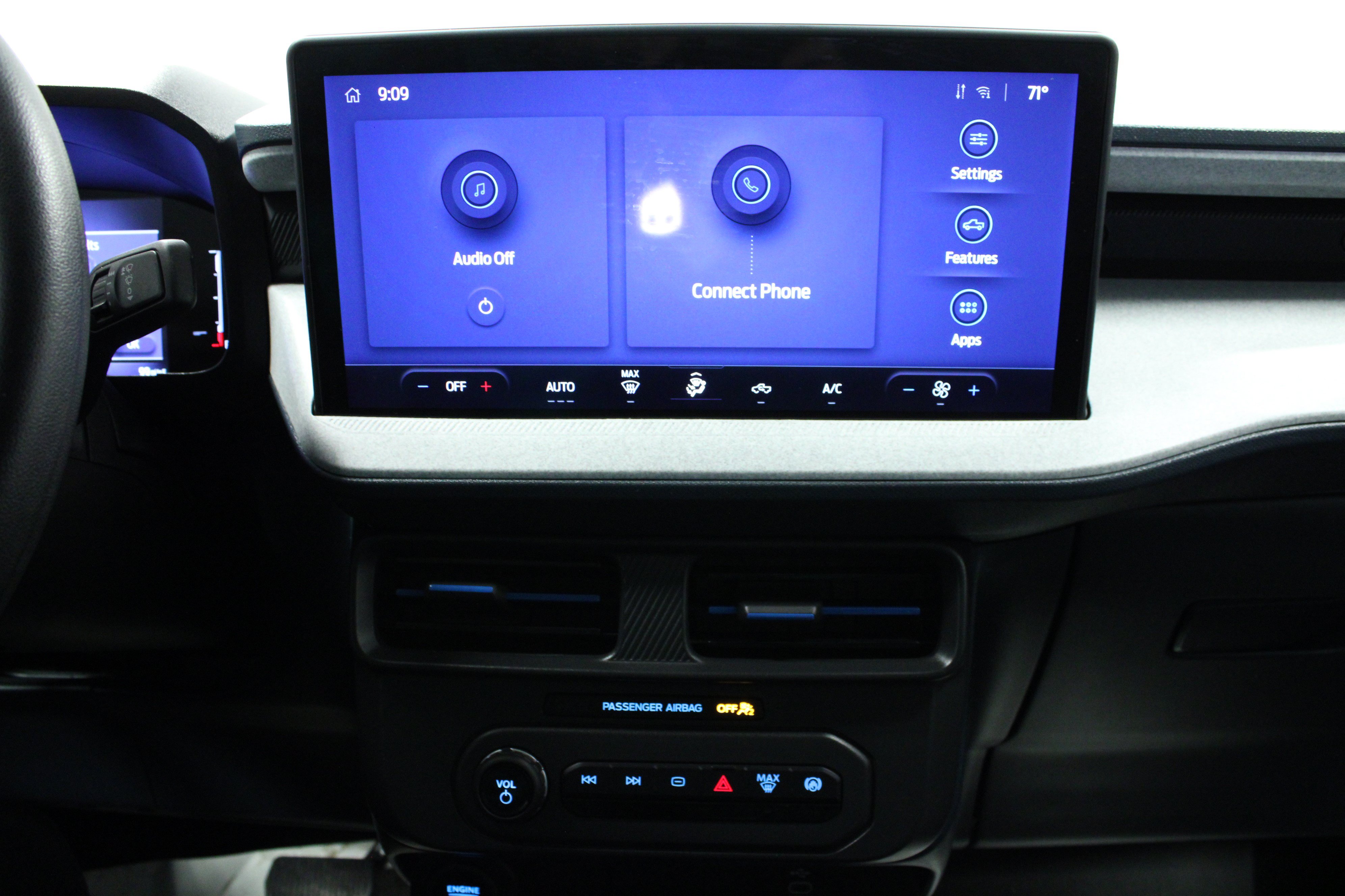 Used 2025 Ford Maverick XLT w/ Equipment Group 302A AWD/4WD image 22