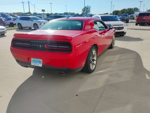 Used 2022 Dodge Challenger GT RWD image 3