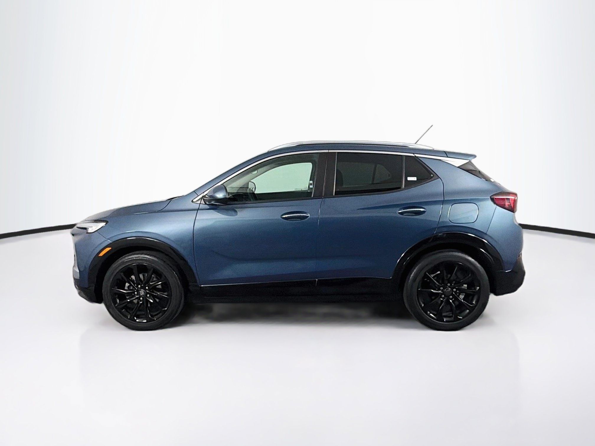 Used 2024 Buick Encore GX Sport Touring w/ Experience Buick Package FWD image 4