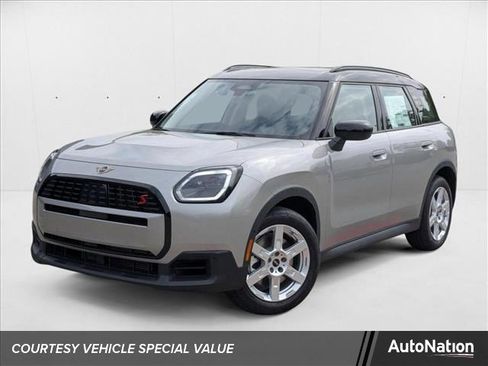 Used 2025 MINI Cooper Countryman S image 1