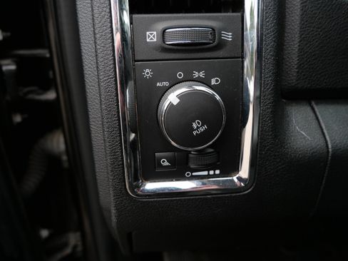 Used 2015 RAM 3500 Laramie w/ Black Appearance Group AWD/4WD image 21