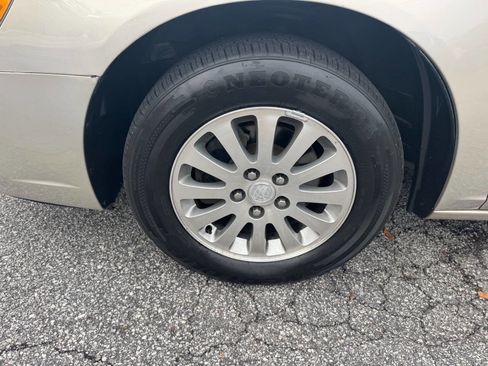 Used 2008 Buick Lucerne CX image 7