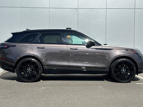 Certified 2026 Land Rover Range Rover Velar Dynamic SE AWD/4WD image 6