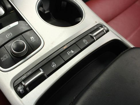 Used 2018 Kia Stinger GT2 image 36