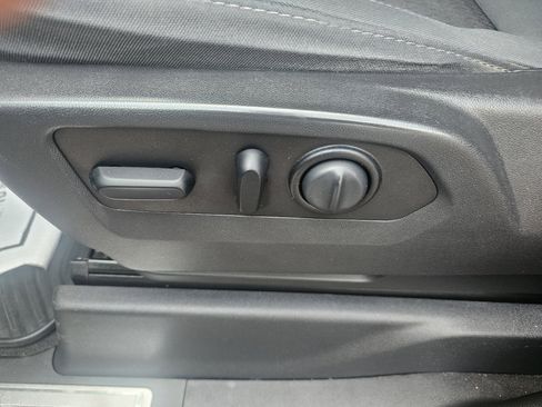 Used 2020 Chevrolet Silverado 1500 LT w/ All-Star Edition image 17