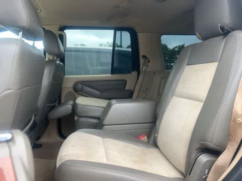Used 2006 Ford Explorer Eddie Bauer AWD/4WD image 8