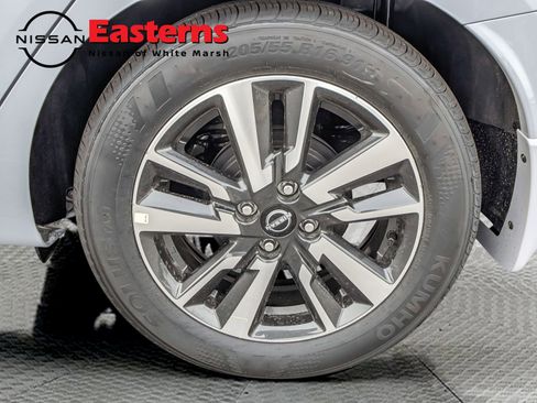 New 2025 Nissan Versa SV w/ Trunk Package image 10