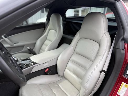 Used 2007 Chevrolet Corvette Coupe w/ Preferred Equipment Group image 11