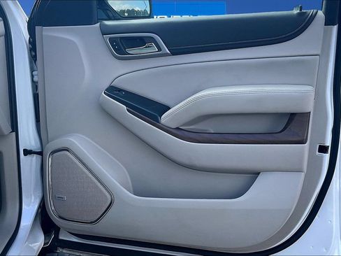 Used 2019 GMC Yukon Denali w/ Denali Ultimate Package AWD/4WD image 29