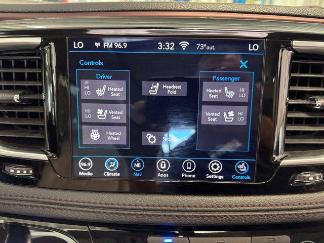 Used 2020 Chrysler Pacifica Limited FWD image 27