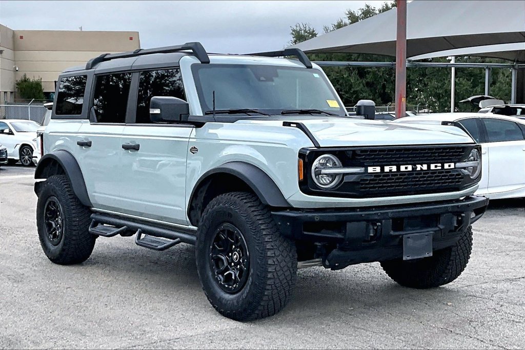 Used 2023 Ford Bronco Wildtrak AWD/4WD image 1