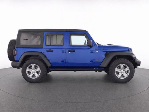 Used 2018 Jeep Wrangler Unlimited Sport S AWD/4WD image 10