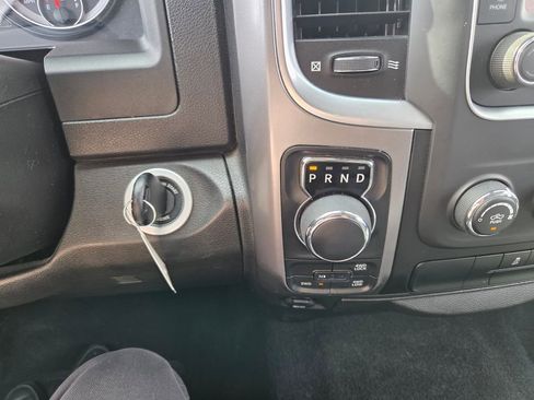 Used 2023 RAM 1500 Classic SLT AWD/4WD image 33