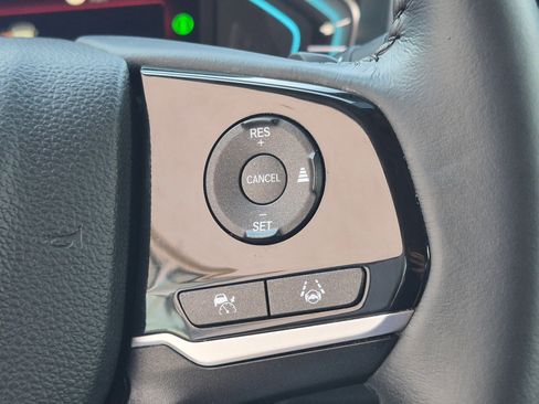 Certified 2024 Honda Odyssey Touring image 16