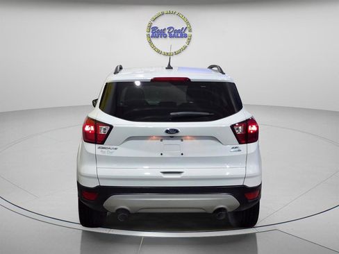Used 2019 Ford Escape SEL image 4