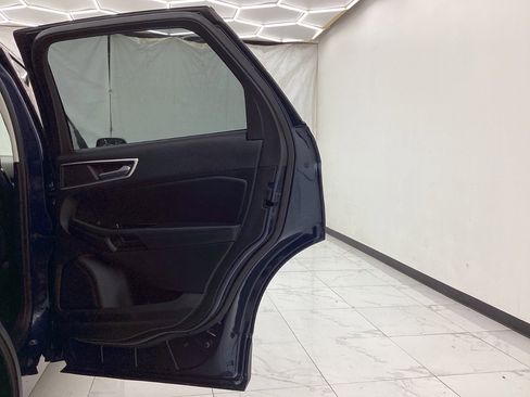 Used 2017 Ford Edge SEL w/ Equipment Group 201A FWD image 25