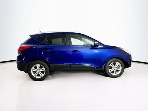 Used 2012 Hyundai Tucson GLS image 10