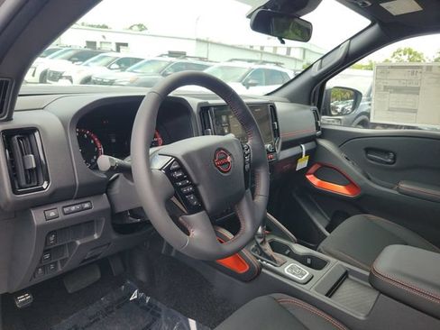 New 2026 Nissan Frontier PRO-4X w/ Tow Package AWD/4WD image 13
