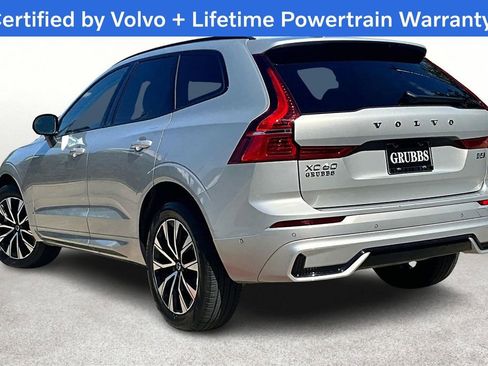 Used 2025 Volvo XC60 B5 Plus image 15