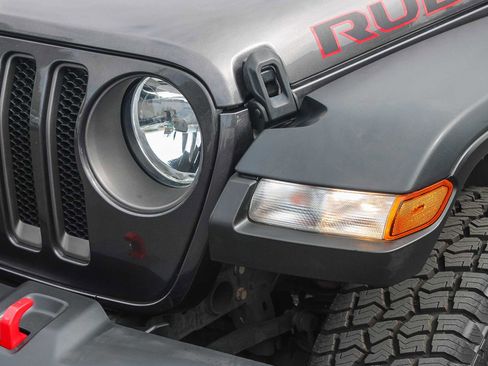 Used 2023 Jeep Wrangler Unlimited Rubicon AWD/4WD image 5
