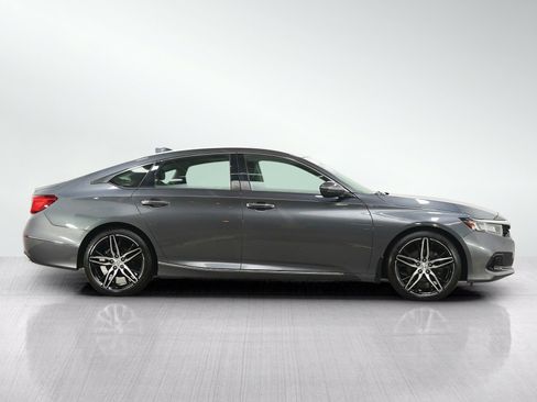 Used 2022 Honda Accord Touring image 6