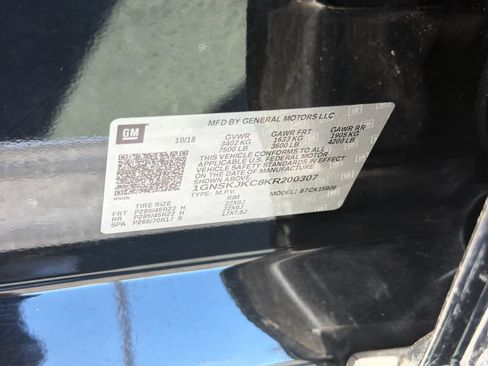 Used 2019 Chevrolet Suburban Premier AWD/4WD image 35