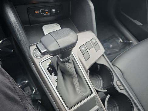 New 2026 Kia Sportage EX image 23