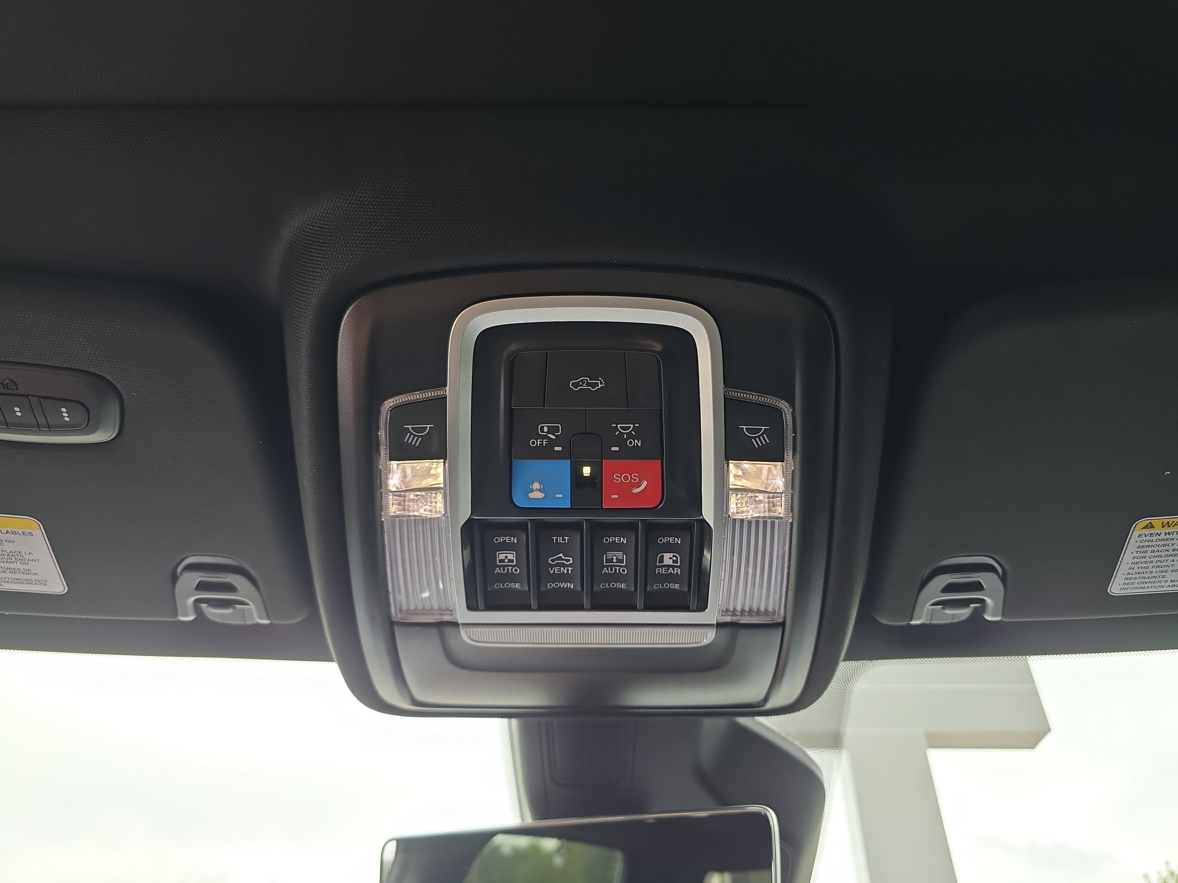 Used 2025 RAM 1500 Limited AWD/4WD image 27