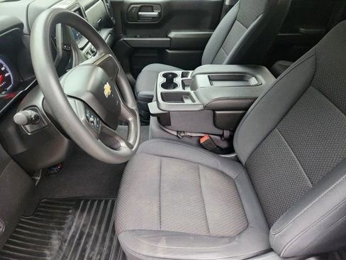 Used 2020 Chevrolet Silverado 1500 Custom w/ Custom Value Package image 4