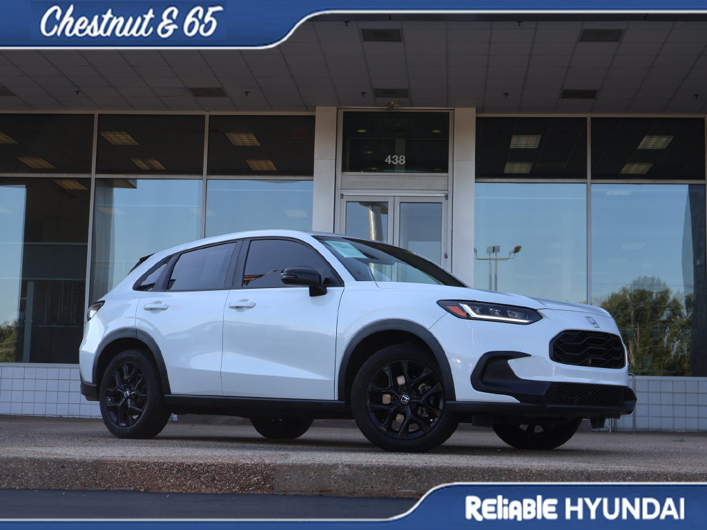 Used 2023 Honda HR-V Sport image 2