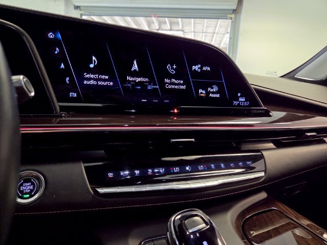 Used 2023 Cadillac Escalade Sport Platinum w/ LPO, ONYX Package AWD/4WD image 24