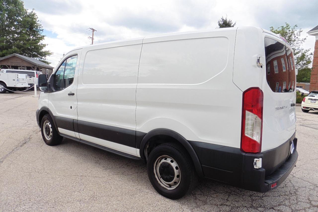 Used 2020 Ford Transit 150 Low Roof RWD image 2