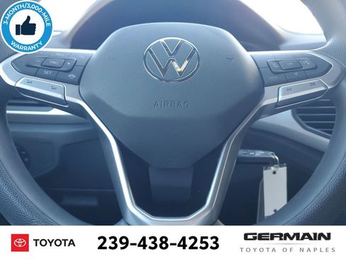 Used 2021 Volkswagen Atlas Cross Sport S image 24